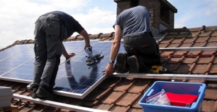 Garantie décennale poseur de panneaux photovoltaïques : tarifs et devis 2025 !