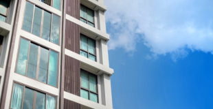 Assurance dommages ouvrage pour syndic de copropriété : devis et tarifs 2025 !